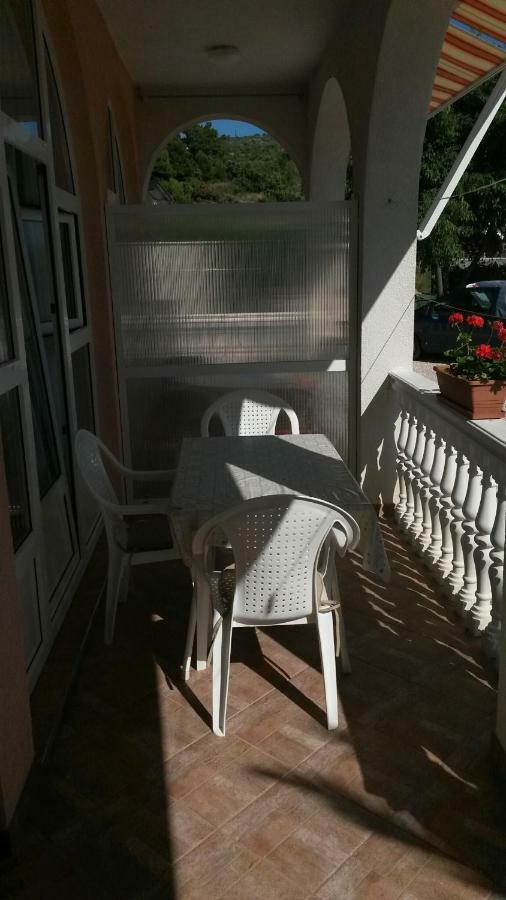 פרימוסטן Apartments Tonka מראה חיצוני תמונה