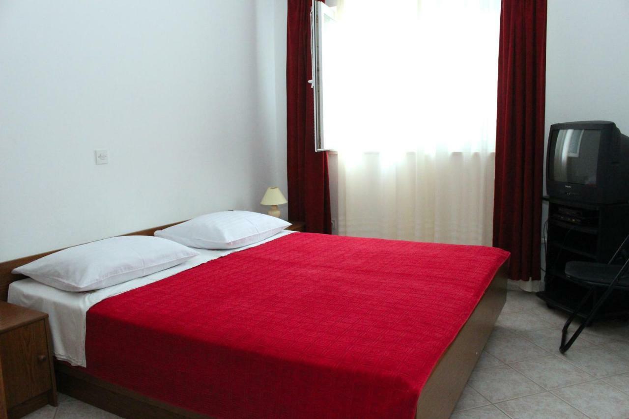 פרימוסטן Apartments Tonka מראה חיצוני תמונה